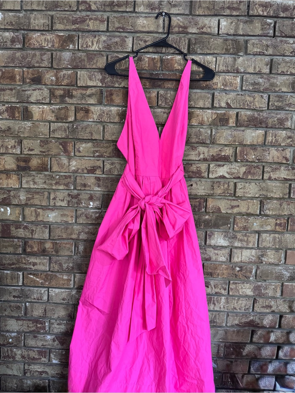 A loves a Women's Hot Pink Deep V Tie-Back Maxi Dress nwt